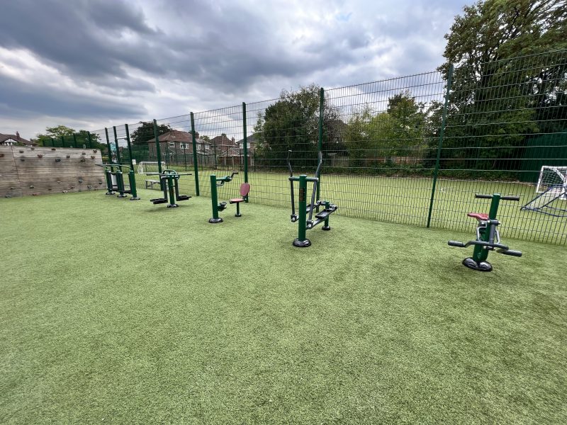 Kids gym equipment installation