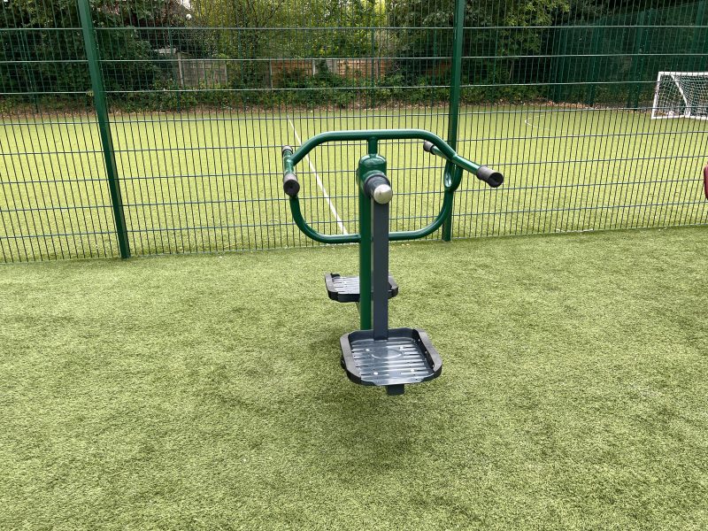 outdoor gym equipment supplier