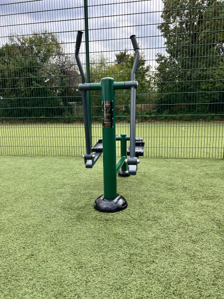 garden gym equipment installer