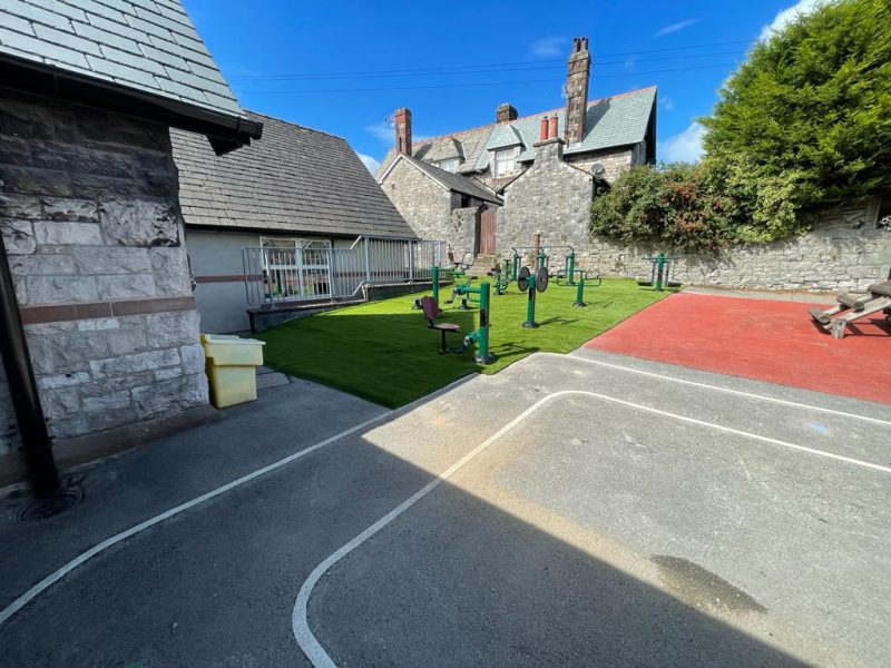 school garden gym equipment