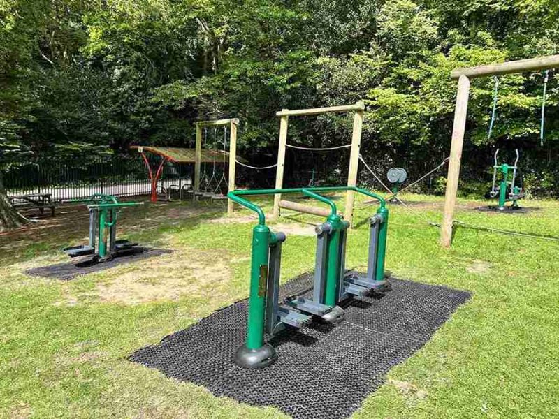 Outdoor gym equipment Berkshire