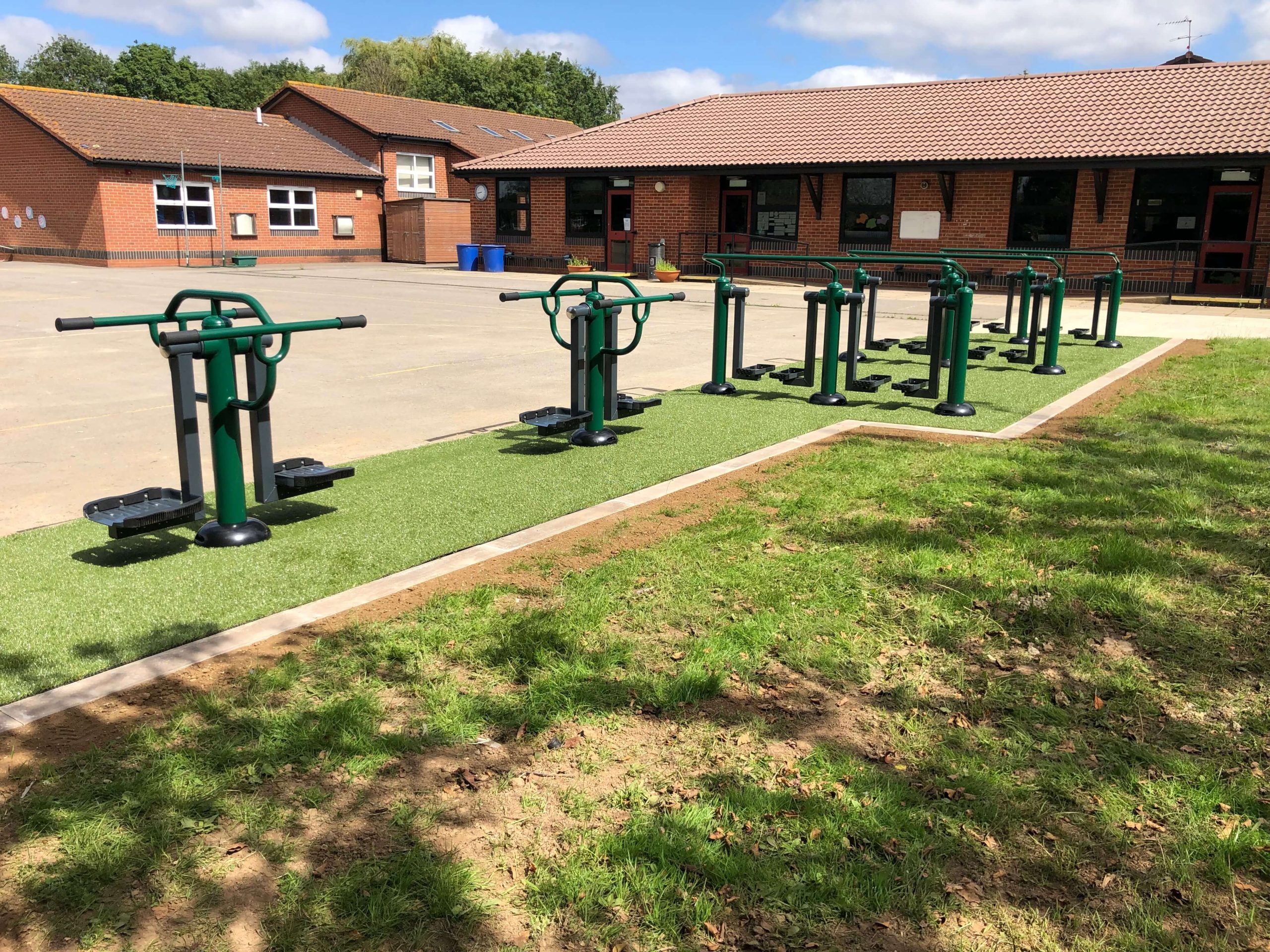 Be Active Gyms in the Press: Friends of Long Sutton Primary School Bidding to Fund Outdoor Gym Equipment
